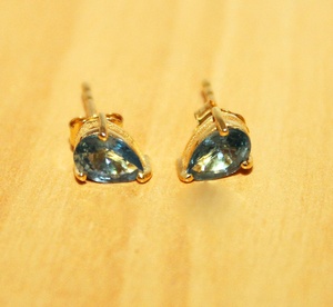 Boucles d'oreilles clous en or jaune massif 9K avec pierre précieuse aigue-marine taille poire, bijoux fins solitaires pour femme, cadeau de fiançailles, vente en gros - Product Image 2