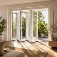 Porte de balcon extérieure pliante moderne en alliage d'aluminium à double vitrage isolant, insonorisée et étanche pour villa et cour
