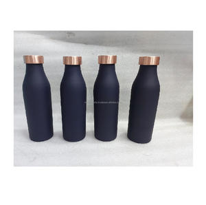 Botella de agua ecológica de cobre puro para una hidratación diaria limpia que apoya una vida sostenible y saludable - Product Image 1