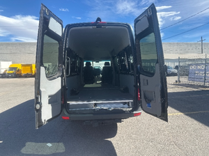 Furgoneta de Carga Sprinter 2016 Usada Profesionalmente con Transmisión Automática, 115,495 millas (Furgoneta de Panel) - Product Image 2