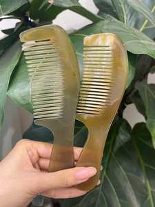 หวีทำมือจากเขาควายธรรมชาติ พร้อมเคลือบป้องกันไฟฟ้าสถิต สำหรับจัดแต่งทรงผมอย่างอ่อนโยนและดูแลเส้นผมทุกวัน - Product Image 3