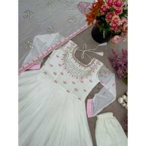 Vestido de Noche Elegante con Pent y Dupatta de Diseñador para Fiestas y Ocasiones Especiales - Product Image 5