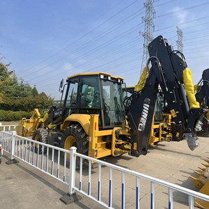 Chargeuse-pelleteuse haute performance XC8 S2570, poids opérationnel de 9,5 tonnes, avec cabine d'opérateur climatisée et confortable - Product Image 6