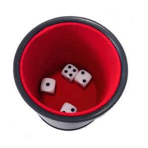 Vaso Mezclador de Dados de Cuero Personalizado con Diseño Clásico Hecho a Mano, Impresión de Logotipo Personalizado, Capacidad para 4 Dados, para 2-6 Jugadores - Product Image 4