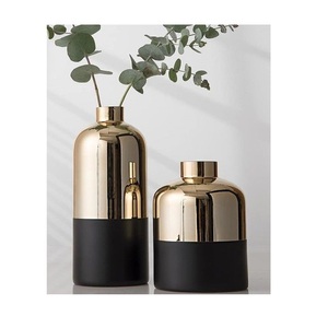Florero cilíndrico de metal contemporáneo, ideal para decoración del hogar, eventos, regalos y decoración de interiores. - Product Image 5