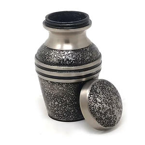 Urna Funeraria de Aluminio Estilo Americano, Biodegradable, Personalizada, con Acabado de Mármol, para Cenizas de Adultos, 200-220 Pulgadas Cúbicas - Product Image 6