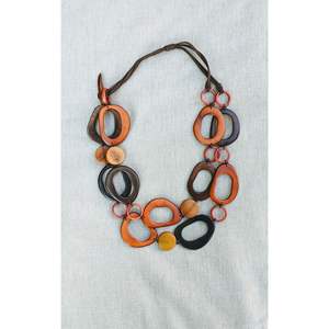 Collier en résine fait main avec pendentif en cristal, accessoires de mode, cadeau élégant pour lui ou elle, bijoux faits main - Product Image 2