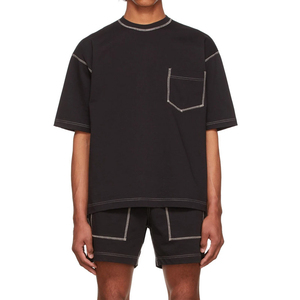 Conjunto de Camiseta Negra de Algodón para Hombre, Cuello Redondo, Color Sólido, Diseño con Bolsillo, Logotipo en Contraste en la Parte Delantera, Ropa Casual de Verano, Pantalones Cortos de Tela Tejida - Product Image 5