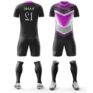 Kits d'uniformes sportifs en gros à prix abordable, fabricant en gros, ensembles de football vintage très demandés, tenues d'entraînement, kits d'uniformes de football - Product Image 4