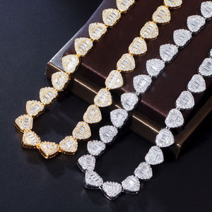Collar Gargantilla de Lujo en Plata 925 con Moissanita Corte Princesa y Engaste de Bisel, Unisex, Regalo de Boda, Uso Diario - Product Image 3