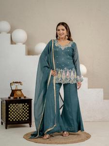 Vêtements et accessoires ethniques : Kurti en soie froissée avec sequins, Palazzo cousu et Dupatta à dentelle sur quatre côtés (NW 3104) - Product Image 2