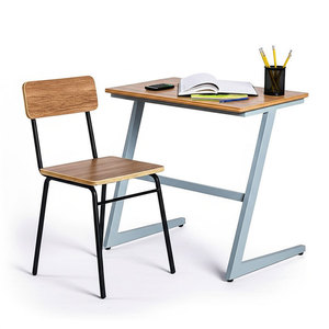 Conjunto de Mesa y Silla de Aula Moderna de Metal y Madera, Diseño Ecológico y Duradero, Muebles Compactos para Entrenamiento Escolar - Product Image 4