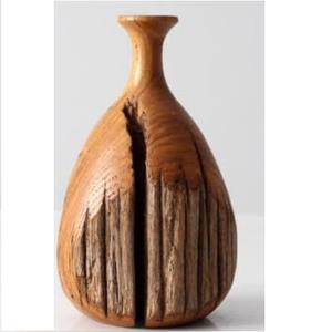 Nouveauté Décoration d'intérieur Magnifique vase en bois sculpté à la main pour les acheteurs en gros Vase à fleurs en bois de manguier sculpté pour la décoration - Product Image 3