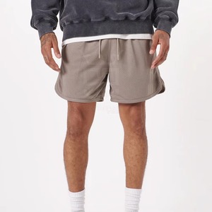 Pantalones cortos de malla para hombre a precio de mayorista, diseño de logotipo personalizado, pantalones cortos de malla estilo urbano para gimnasio, para hombre - Product Image 4