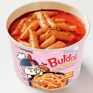 Topokki Samyang Buldak Carbonara con Sabor a Pollo Picante, 179g, Pastel de Arroz Coreano Picante con Sabor Cremoso, el Más Vendido - Product Image 3