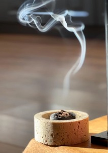 Luxury Customizable Travertine Style Resin Mabkhara Arabic <b>Oud</b> <b>Bakhoor</b> Burner for Premium Home Fragrance and Islamic Home Decor - Product Image 6