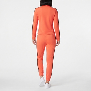 Traje de Entrenamiento Elástico Optimizado de Bolster Industry Diseñado para Clubes Deportivos Profesionales y Venta al por Menor de Ropa Deportiva Casual - Product Image 2