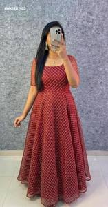 Colección de Vestidos de Tela de Primera Calidad para Uso Ocasional con Detalles de Cordón y Forro de Crepé, Fabricante y Proveedor de Moda Femenina de la India - Product Image 6