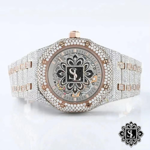 Montre de sport chronographe haut de gamme avec mouvement à quartz en moissanite et boîtier en métal |   Montre analogique en caoutchouc unisexe de luxe personnalisée style hip-hop glacé - Product Image 1