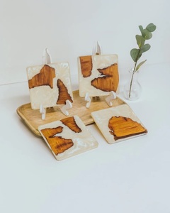 Ensemble de sous-verres en résine époxy avec plateau, sous-verres décoratifs faits à la main pour la maison et la restauration - Product Image 3