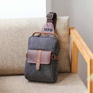 Sac bandoulière en cuir et toile de qualité supérieure, imperméable, avec fermeture éclair, sac de poitrine multifonctionnel unisexe pour voyage et activités de plein air - Product Image 2