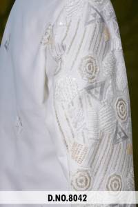 Sherwani Premium de Seda Vergo con Prisma Plateado, Estilo Indo-Occidental para Hombre, Traje de Novio con Lentejuelas Geométricas y Cuentas - Product Image 1