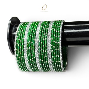 Nuevo Juego de Brazaletes Modernos de Acero Inoxidable Plateado con Circonitas para Mujer, Joyería de Moda India para Bodas, Fabricante de Joyería - Product Image 5