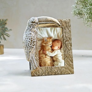 Creative Metal Photo <b>Frame</b> <b>with</b> Toucan Design Embossed Pattern Vertical Tabletop Display Handmade Decorative Picture Holder - Product Image 3