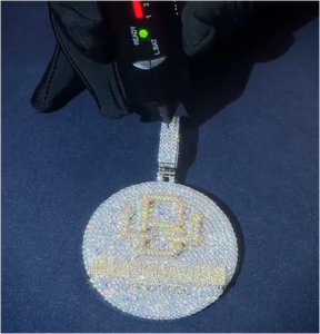 โรงงานผลิตจี้เพชรโมอิสซาไนต์ VVS แบบกำหนดเอง จี้ฮิปฮอปหรูหราสีโรสโกลด์ เงินแท้ 925 เครื่องประดับผู้ชายคุณภาพสูง - Product Image 1