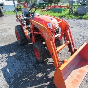 Tracteur à roues B2920 2011, 210 CV, 4x4, transmission par engrenages, usage agricole, pompe de boîte de vitesses, fourniture d'usine, vente en gros - Product Image 4