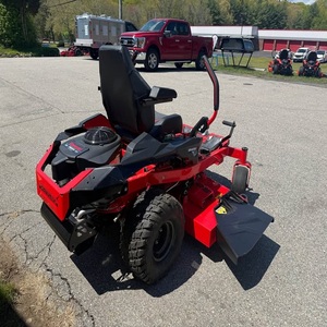 Gravely ZT XL 524 ofrece una maniobrabilidad superior y un rendimiento confiable para uso residencial y comercial. - Product Image 1