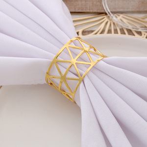 Los servilleteros metálicos elevan instantáneamente una mesa de comedor al añadir un toque de elegancia, estructura y diseño intencionado. - Product Image 1