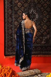 Colección de Saris Indios y Pakistaníes de Terciopelo Bordado para Invierno, Sin Costuras, de Fatema Fashion - Product Image 3