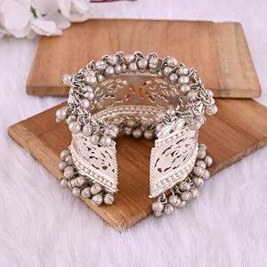 Bracelet ethnique en grenat hydro et orange œil de chat CZ pour femme |   Bijoux en laiton plaqué argent - Product Image 6