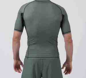 Chemises de compression pour hommes OEM de qualité supérieure, imprimées par sublimation, en polyester, pour la gym, le fitness, le surf et la plongée - Product Image 2