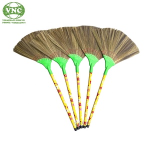 Balai en herbe de coco écologique, doux, fait main au Vietnam, prix de gros imbattable - Product Image 1