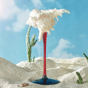 Copa de Vino Hecha a Mano con Conchas Marinas Naturales, Decoración Costera para Bodas en la Playa - Product Image 1