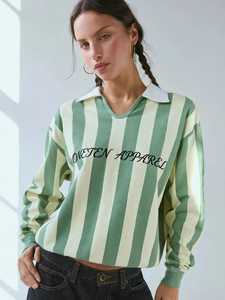 เสื้อไหมพรมแขนยาวลายทางสำหรับผู้หญิง ยี่ห้อ ONETEN APPARELS ผลิตจากเส้นไหม/ฝ้ายย้อมสี สำหรับเสื้อเชิ้ต สีเขียวเบจ สไตล์ลำลอง - Product Image 5