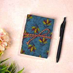 Cuaderno/Diario de Papel Reciclado Hecho a Mano con Cubierta Impresa Elegante, 10x7 Pulgadas - Product Image 4