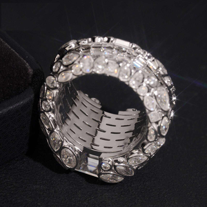 Anillo de Moissanita con Corte Esmeralda, Anillo de Lujo con Halo de Diamantes, Oro Blanco, Joyería de Moda, Regalo de Compromiso para Hombres y Mujeres - Product Image 4