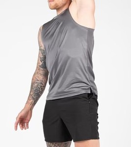 เสื้อกล้ามออกกำลังกายผู้ชาย ดีไซน์ใหม่ ระบายอากาศได้ดี ผ้าถัก น้ำหนักเบา กระชับกล้ามเนื้อ เหมาะสำหรับวิ่งและเล่นกีฬา ผลิตจากผ้าสแปนเด็กซ์คอตตอน คุณภาพดีที่สุด - Product Image 1