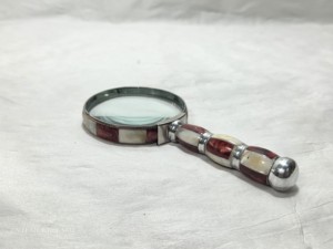 Loupe de lecture de luxe en laiton faite à la main avec manche en os incrusté rouge et blanc, loupe décorative de bureau vintage - Product Image 5