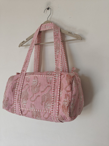 Small Stripe Print Lightweight Unisex Duffle Bag <b>Quilted</b> Cotton Travel Bag <b>Double</b> Handles Zipper Closure 20-35L Capacity 0.5kg - Product Image 3