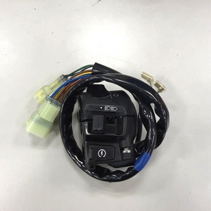 Interrupteur de poignée gauche d'origine Kymco 3520A-LBA7-900 ATV Mongoose 250/300 MXU250 - Product Image 2