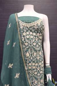 Traje Gharara Fox Georgette con Kurta Bordada, Dupatta con Lentejuelas y Palazzo, Conjunto Tradicional para Fiestas - Product Image 6