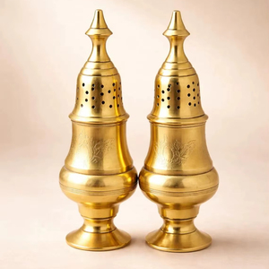 Gold Design <b>Engraved</b> Salt Shaker Elegant Tableware Perfect For Stylish Dining And Premium Kitchen Use Wholesale From India - Product Image 1