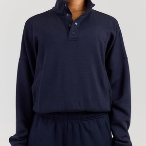 Camisa polo cómoda y transpirable para mujer, estilo casual de negocios para exteriores, disponible en todos los colores y diseños. - Product Image 5