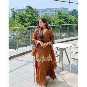 Ensemble de costume de fête élégant pour femmes avec haut plazzo et dupatta - Product Image 6