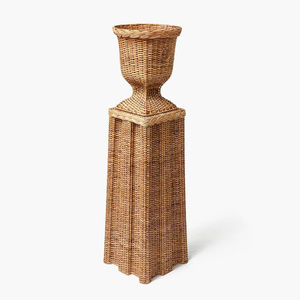 Nuevo diseño de maceta/jardinera de ratán con urna y pedestal, hecha en Vietnam con un diseño elegante. - Product Image 1