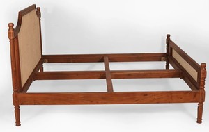 Traditional Mahogany Wooden <b>Bed</b> Frame <b>Queen</b> <b>Size</b> Handmade Solid Wood Caned Headboard and Footboard Bedstead - Product Image 5